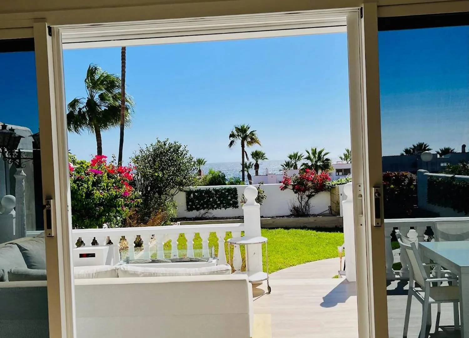 Villa With Sea View And Luxury Heated Pool San Miguel de Abona Spanje